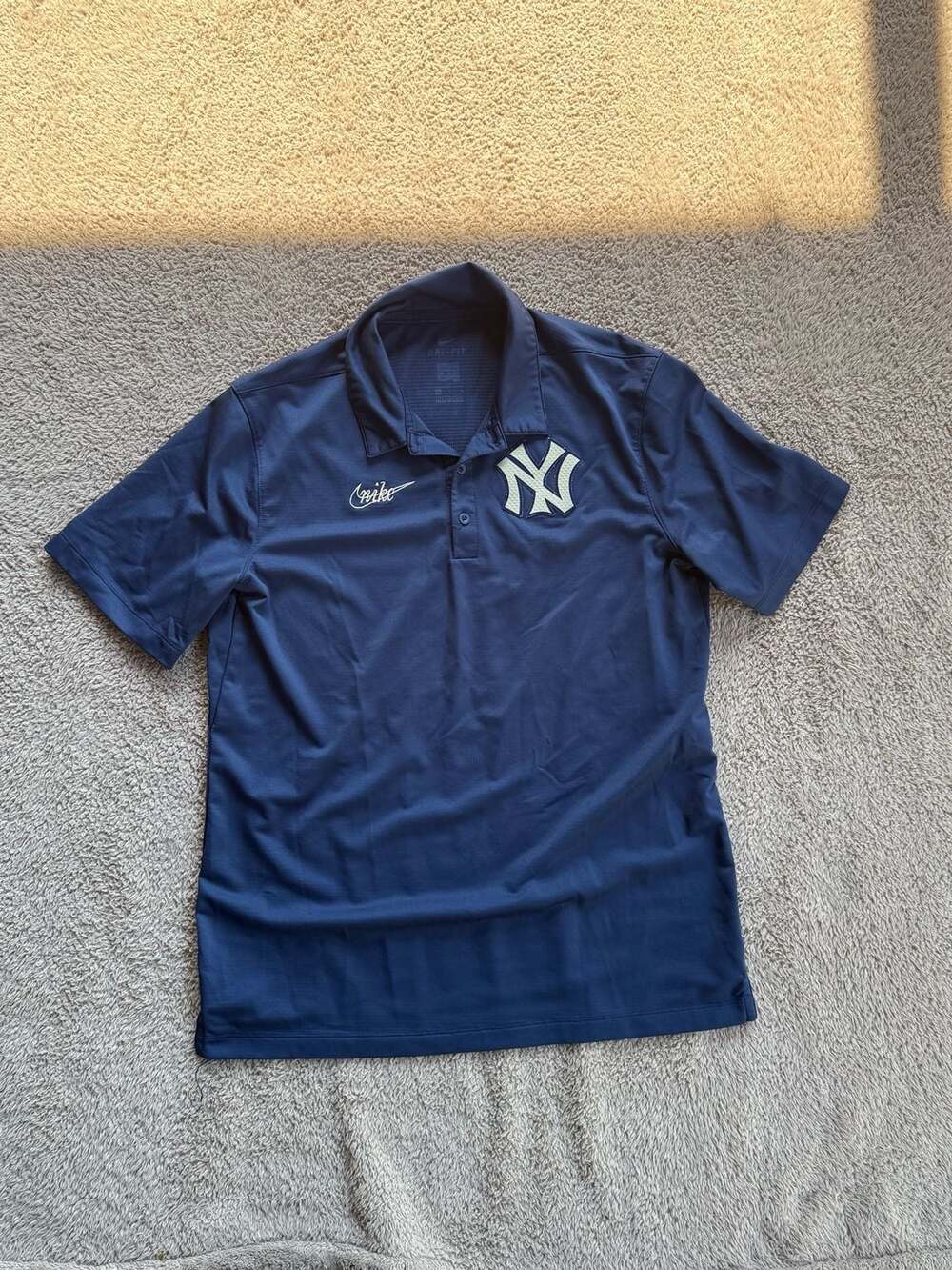 Nike New York Yankees Dri-Fit Polo Size M Blue NY Logo